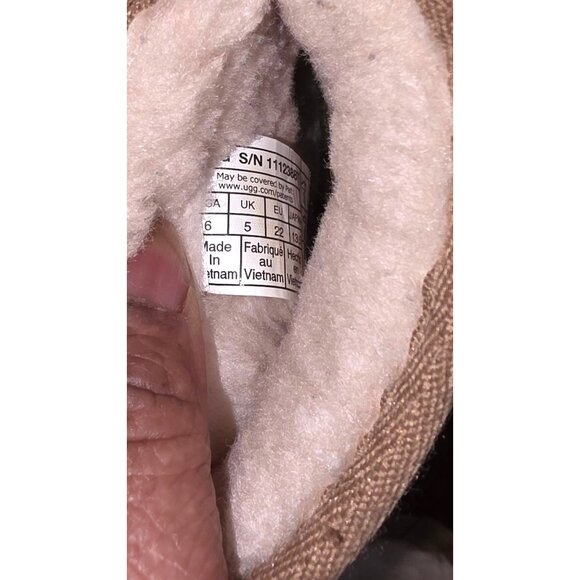 UGG Kids Tan Glitter Leopard Print Boots Shearling Lining Size 6 - Picture 6 of 7